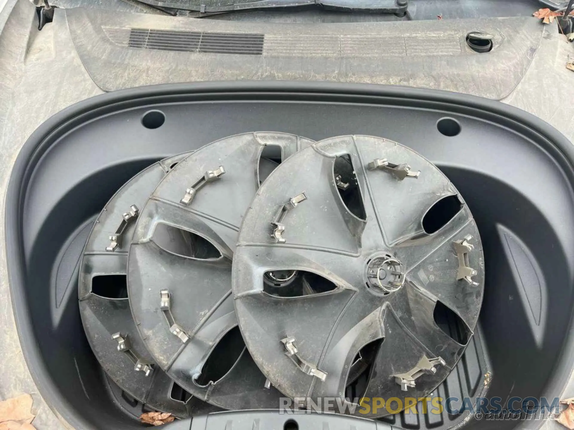 7 Photograph of a damaged car 5YJ3E1EB5LF801057 TESLA MODEL 3 2020