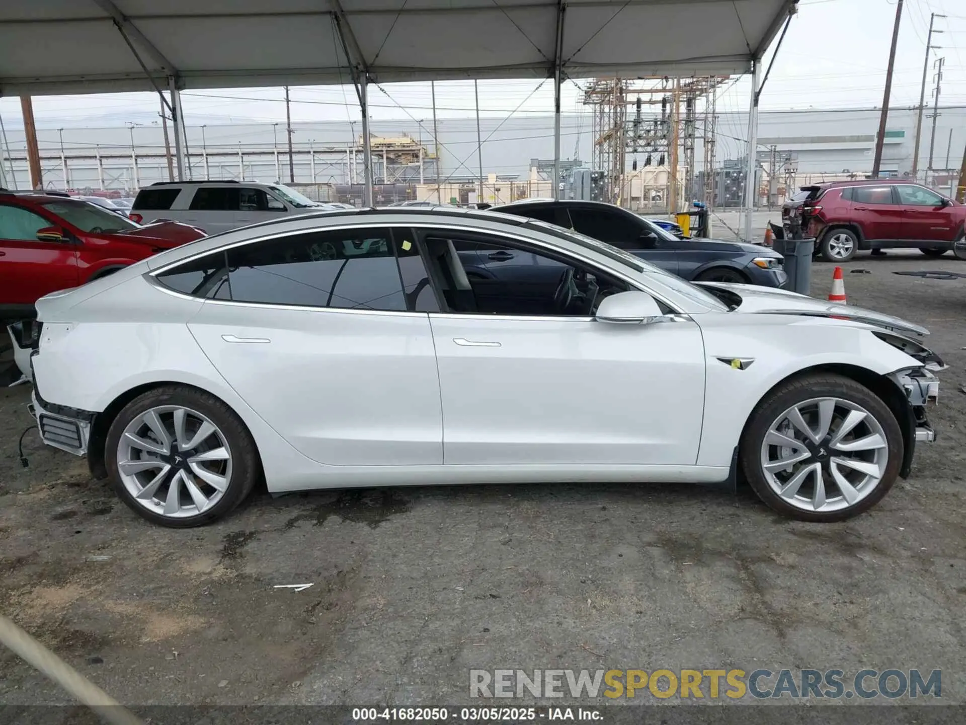 13 Photograph of a damaged car 5YJ3E1EB5LF801530 TESLA MODEL 3 2020