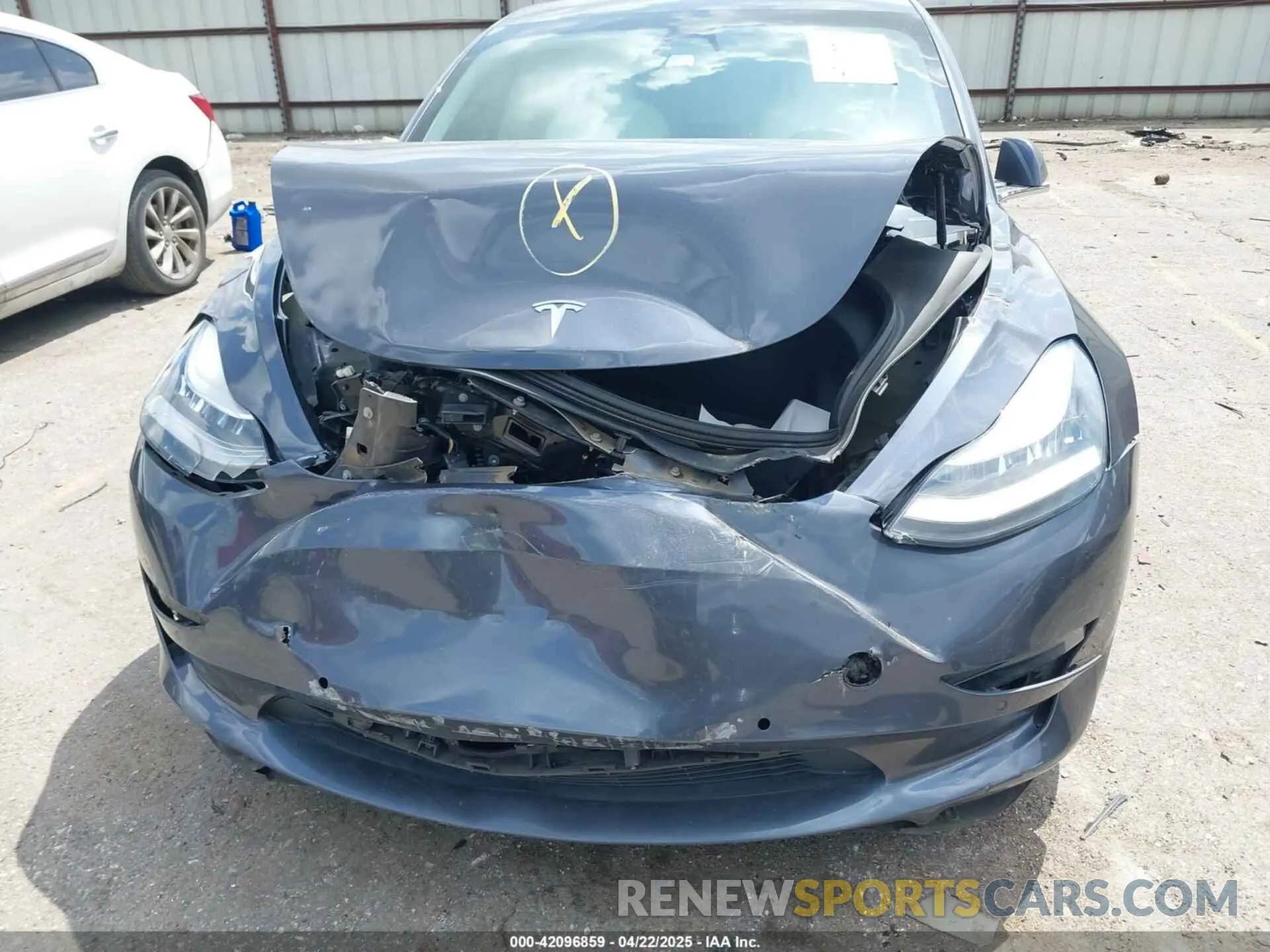11 Photograph of a damaged car 5YJ3E1EB5LF801592 TESLA MODEL 3 2020