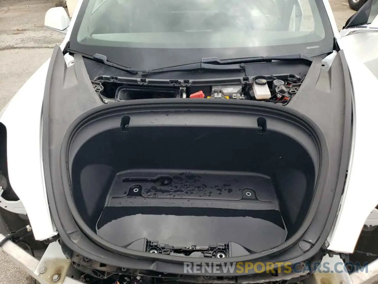 11 Photograph of a damaged car 5YJ3E1EB6LF589124 TESLA MODEL 3 2020