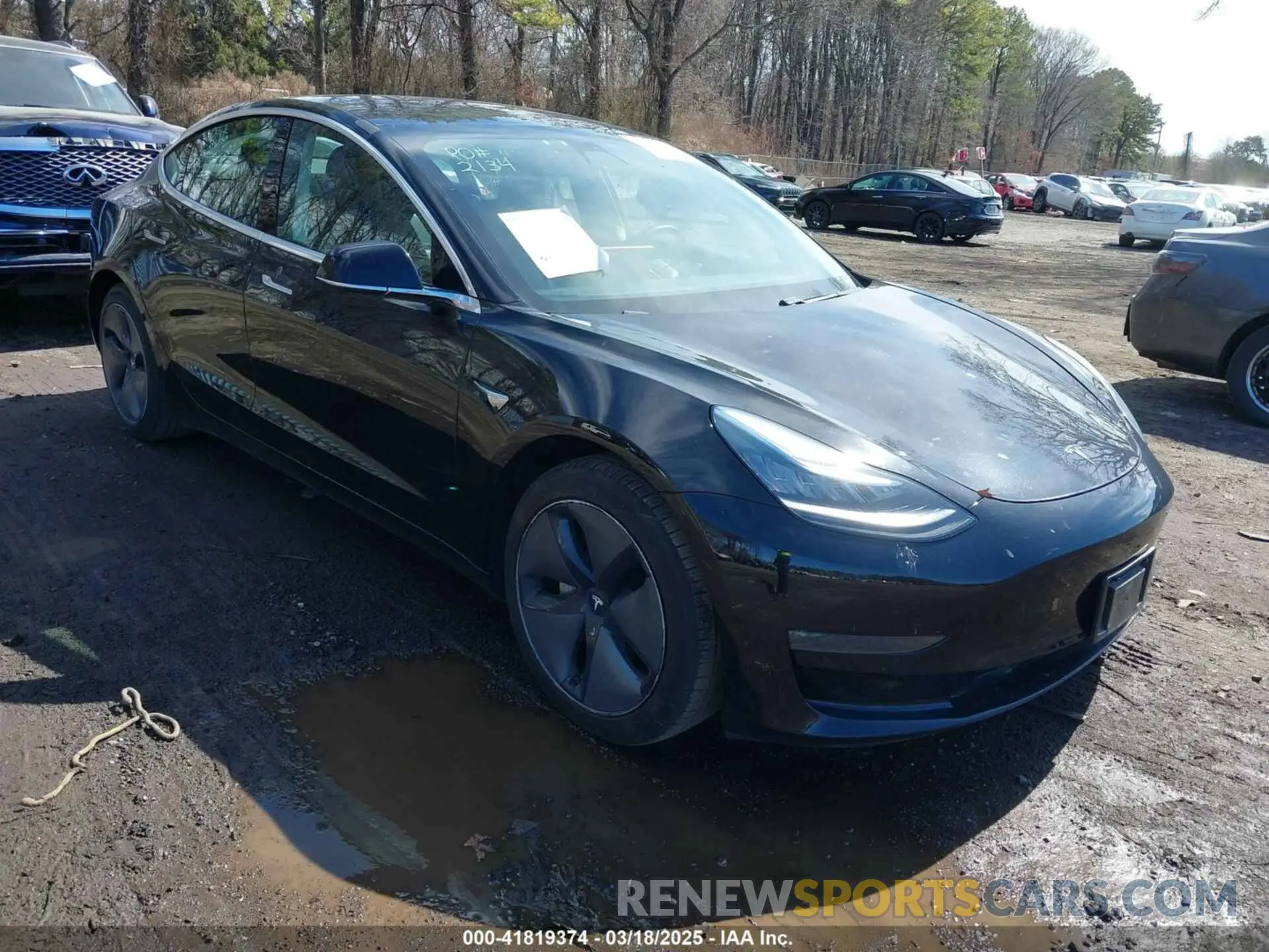 1 Photograph of a damaged car 5YJ3E1EB6LF600266 TESLA MODEL 3 2020