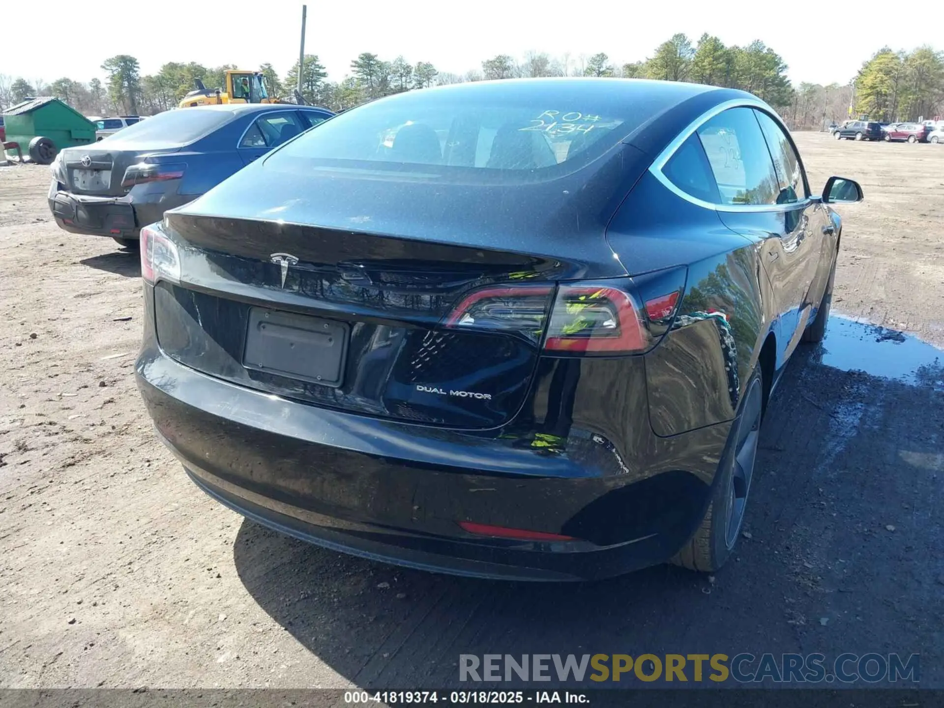 16 Photograph of a damaged car 5YJ3E1EB6LF600266 TESLA MODEL 3 2020