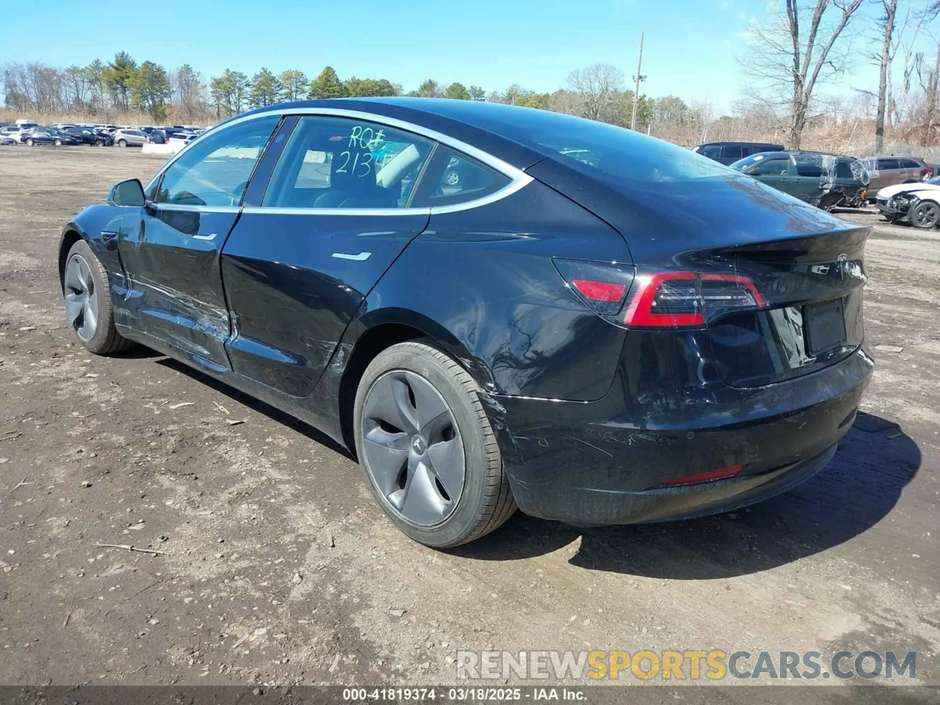 3 Photograph of a damaged car 5YJ3E1EB6LF600266 TESLA MODEL 3 2020