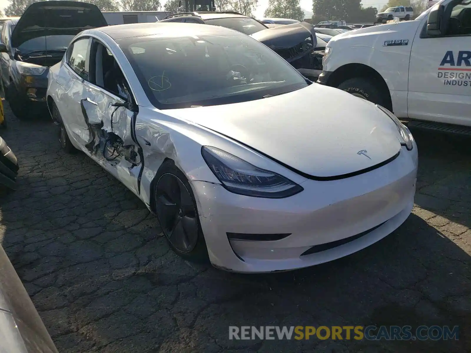 1 Photograph of a damaged car 5YJ3E1EB6LF618394 TESLA MODEL 3 2020