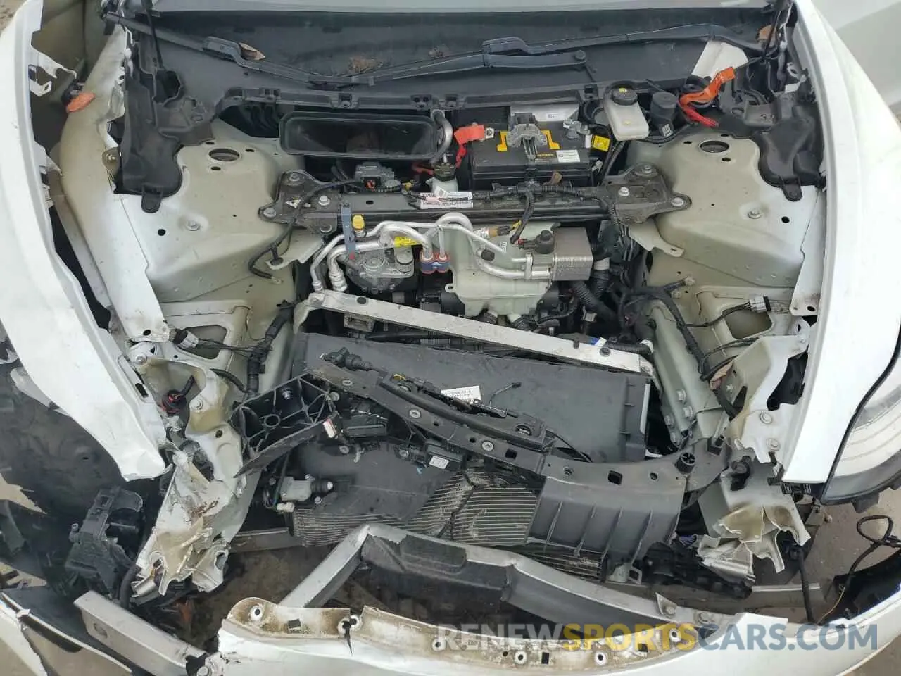 11 Photograph of a damaged car 5YJ3E1EB6LF618590 TESLA MODEL 3 2020