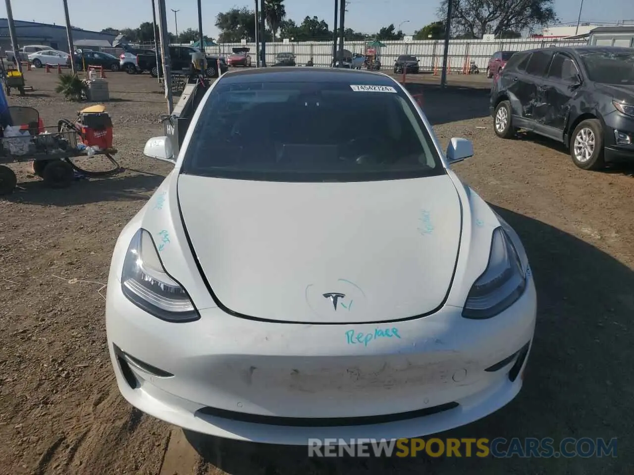5 Photograph of a damaged car 5YJ3E1EB6LF619125 TESLA MODEL 3 2020