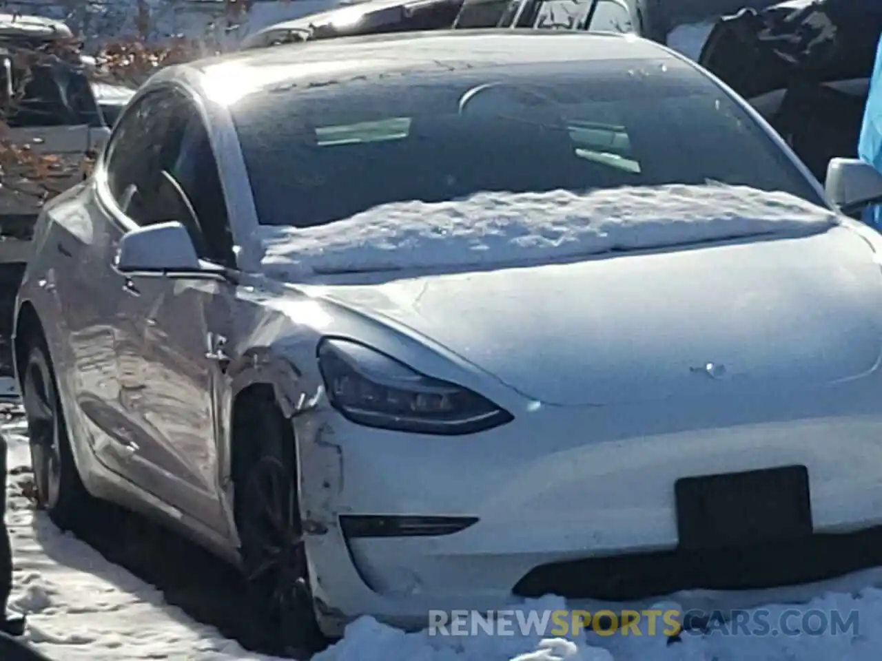 10 Photograph of a damaged car 5YJ3E1EB6LF619416 TESLA MODEL 3 2020