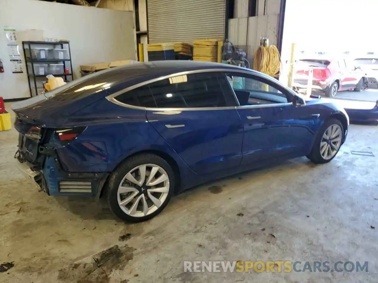 3 Photograph of a damaged car 5YJ3E1EB6LF620596 TESLA MODEL 3 2020