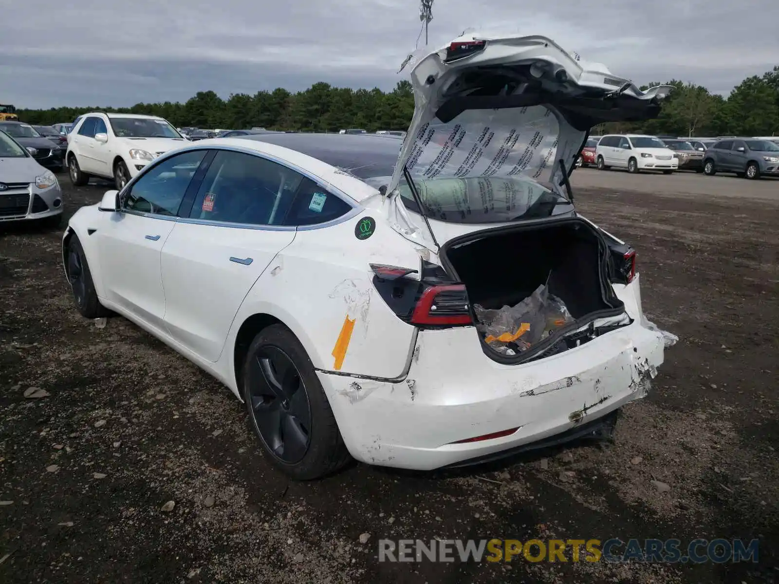 3 Photograph of a damaged car 5YJ3E1EB6LF628150 TESLA MODEL 3 2020