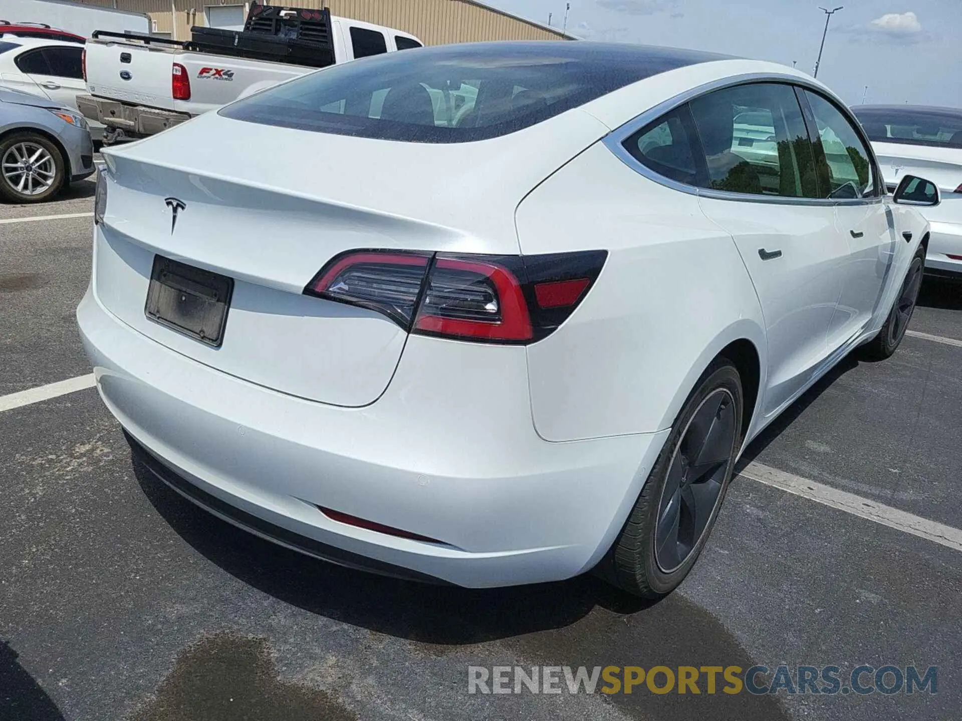 15 Photograph of a damaged car 5YJ3E1EB6LF637298 TESLA MODEL 3 2020
