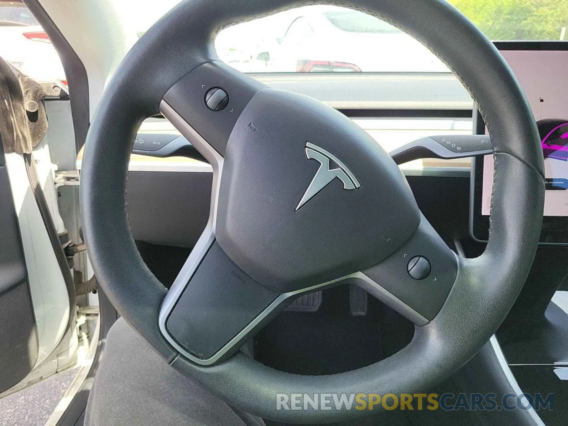 18 Photograph of a damaged car 5YJ3E1EB6LF637298 TESLA MODEL 3 2020