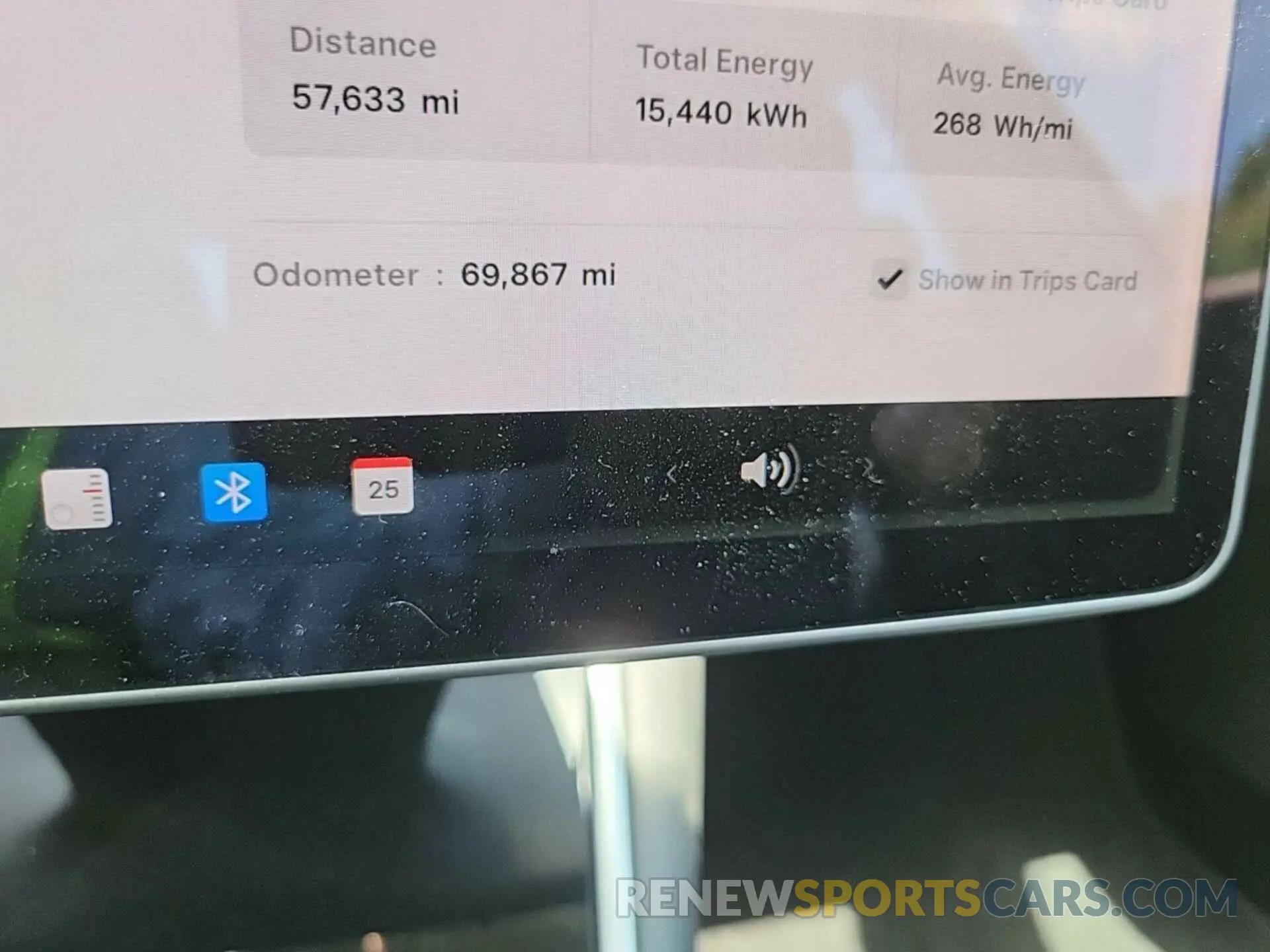 26 Photograph of a damaged car 5YJ3E1EB6LF637298 TESLA MODEL 3 2020