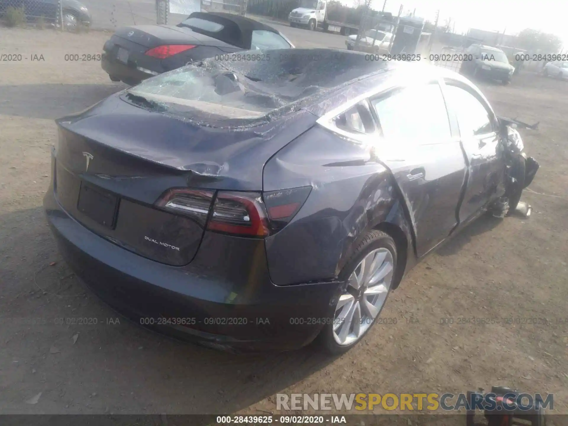 4 Photograph of a damaged car 5YJ3E1EB6LF640055 TESLA MODEL 3 2020