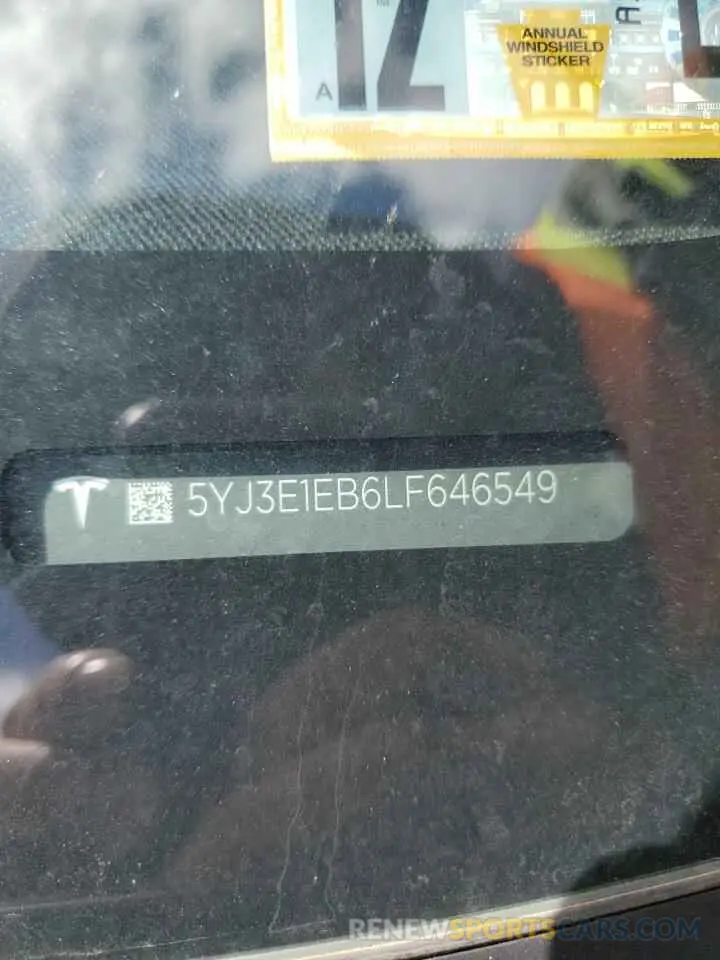 13 Photograph of a damaged car 5YJ3E1EB6LF646549 TESLA MODEL 3 2020
