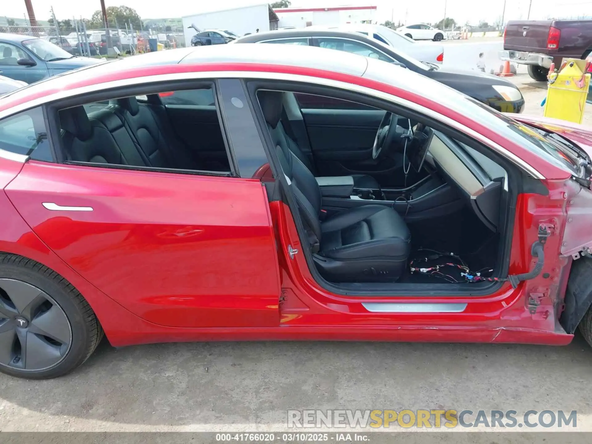 14 Photograph of a damaged car 5YJ3E1EB6LF649824 TESLA MODEL 3 2020