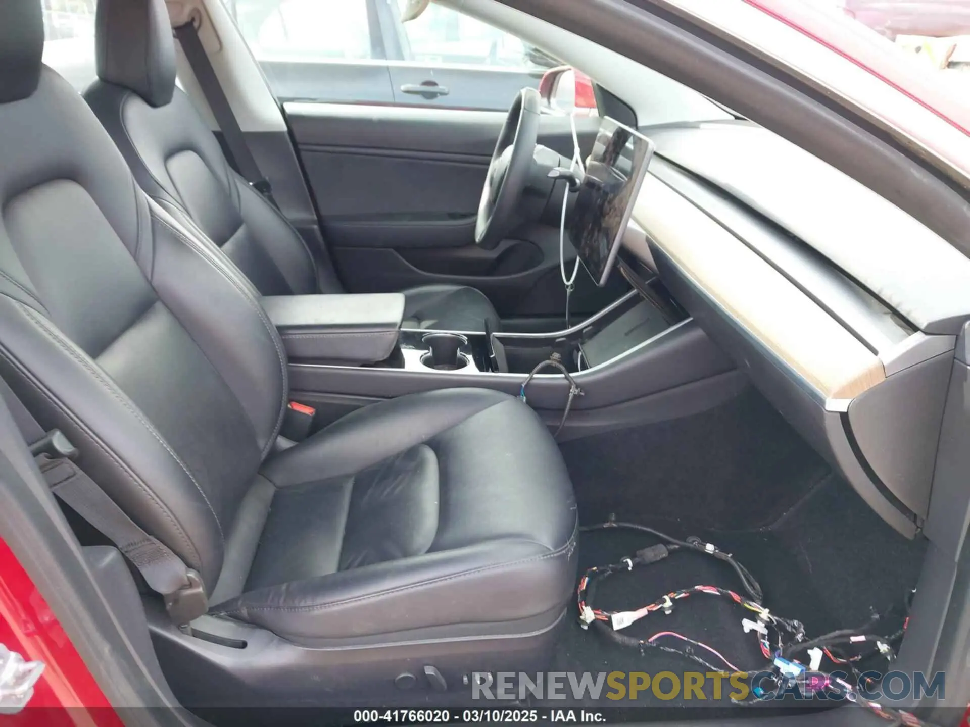 5 Photograph of a damaged car 5YJ3E1EB6LF649824 TESLA MODEL 3 2020