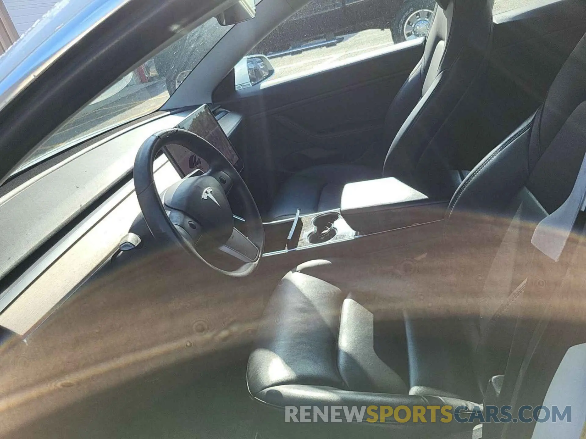 3 Photograph of a damaged car 5YJ3E1EB6LF650715 TESLA MODEL 3 2020