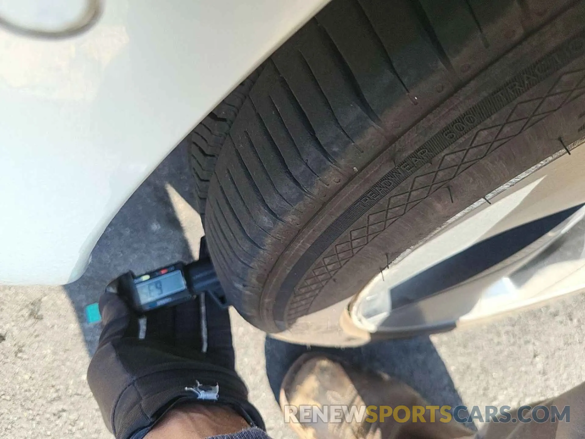 37 Photograph of a damaged car 5YJ3E1EB6LF650715 TESLA MODEL 3 2020