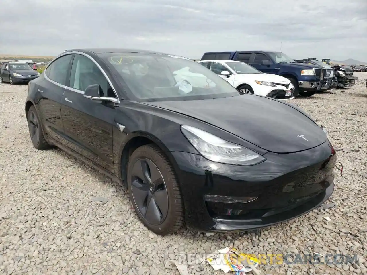 1 Photograph of a damaged car 5YJ3E1EB6LF662895 TESLA MODEL 3 2020