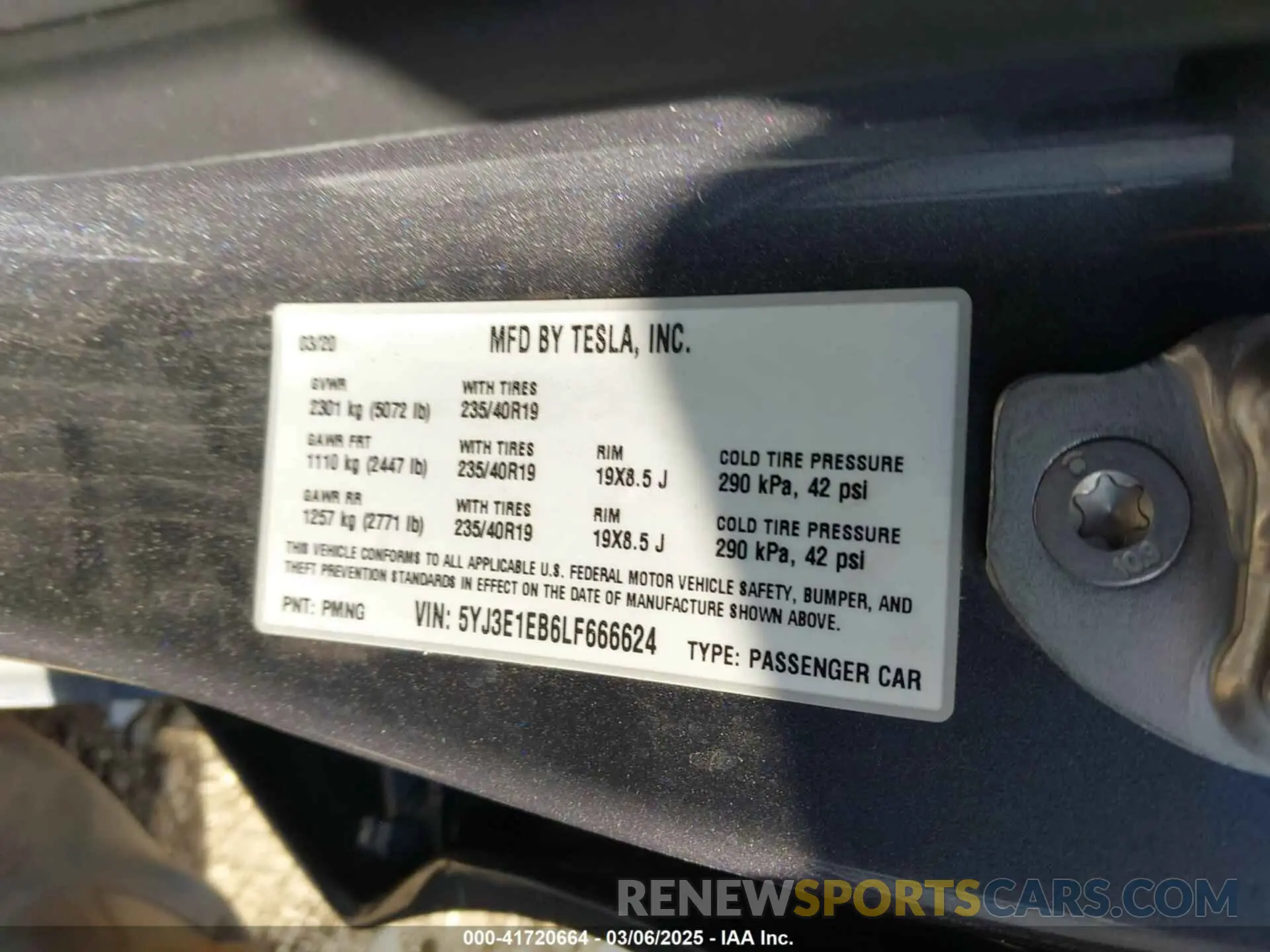 9 Photograph of a damaged car 5YJ3E1EB6LF666624 TESLA MODEL 3 2020