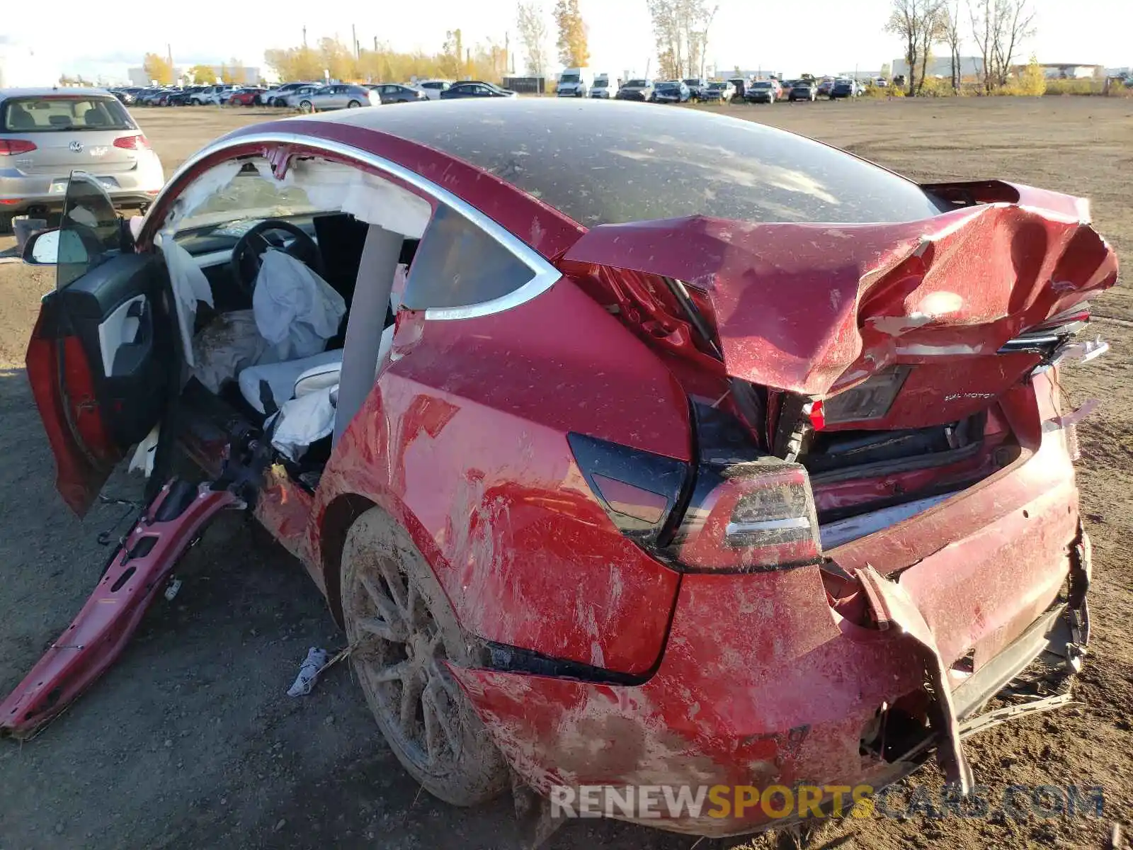 3 Photograph of a damaged car 5YJ3E1EB6LF670656 TESLA MODEL 3 2020