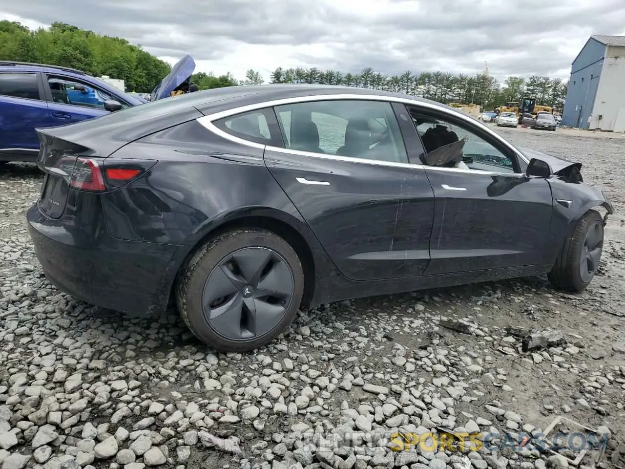 3 Photograph of a damaged car 5YJ3E1EB6LF741385 TESLA MODEL 3 2020