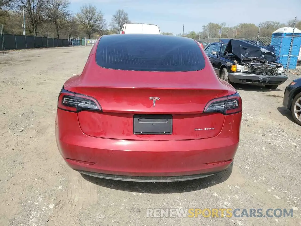6 Photograph of a damaged car 5YJ3E1EB6LF770353 TESLA MODEL 3 2020