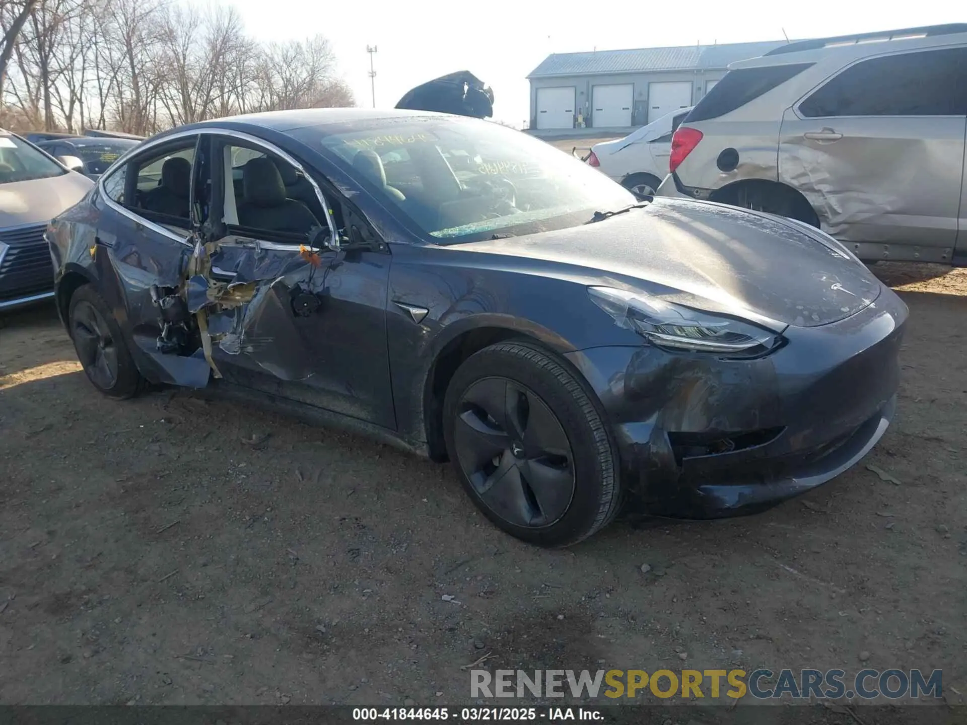 1 Photograph of a damaged car 5YJ3E1EB6LF793583 TESLA MODEL 3 2020