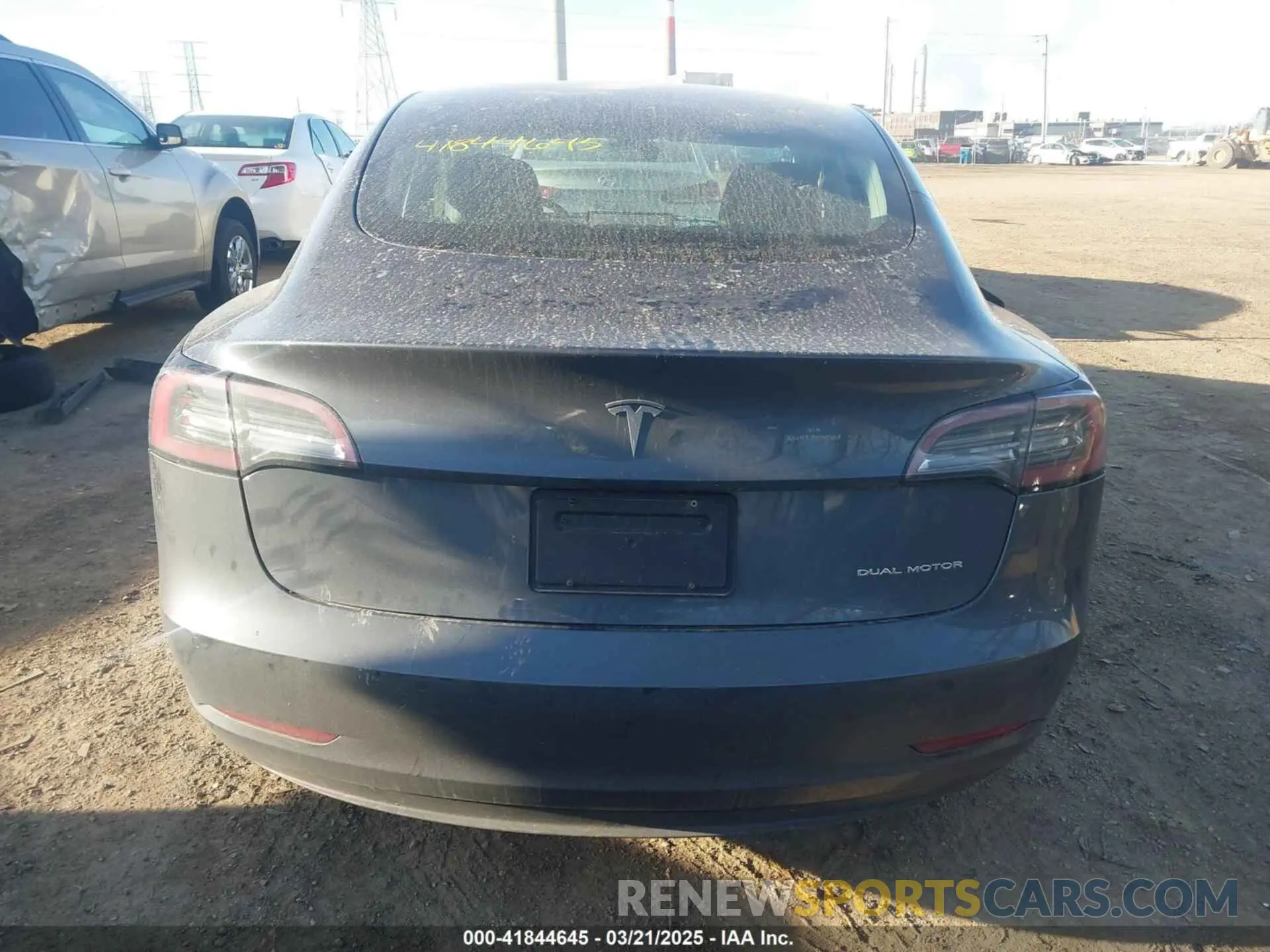 15 Photograph of a damaged car 5YJ3E1EB6LF793583 TESLA MODEL 3 2020