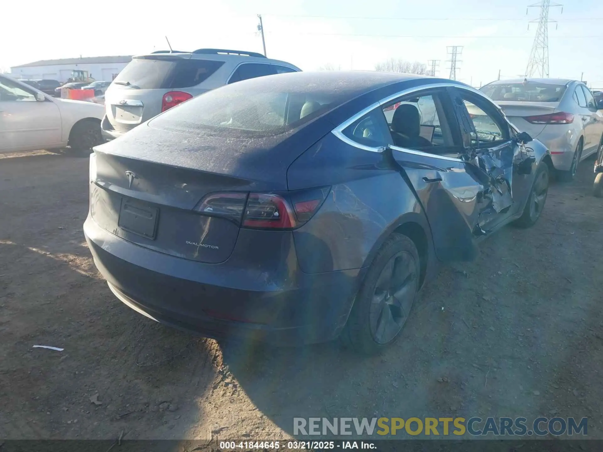 4 Photograph of a damaged car 5YJ3E1EB6LF793583 TESLA MODEL 3 2020