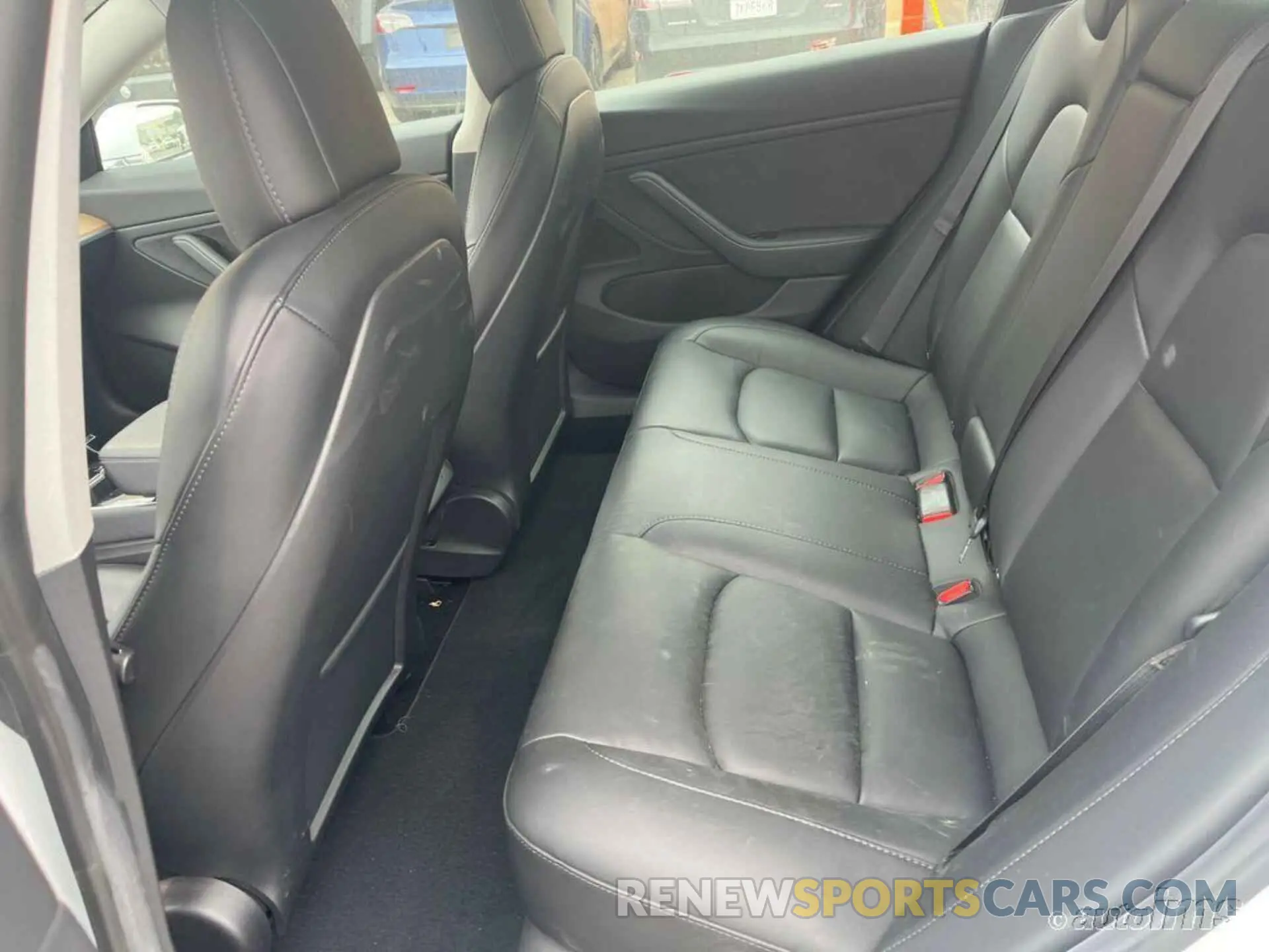 3 Photograph of a damaged car 5YJ3E1EB6LF803142 TESLA MODEL 3 2020