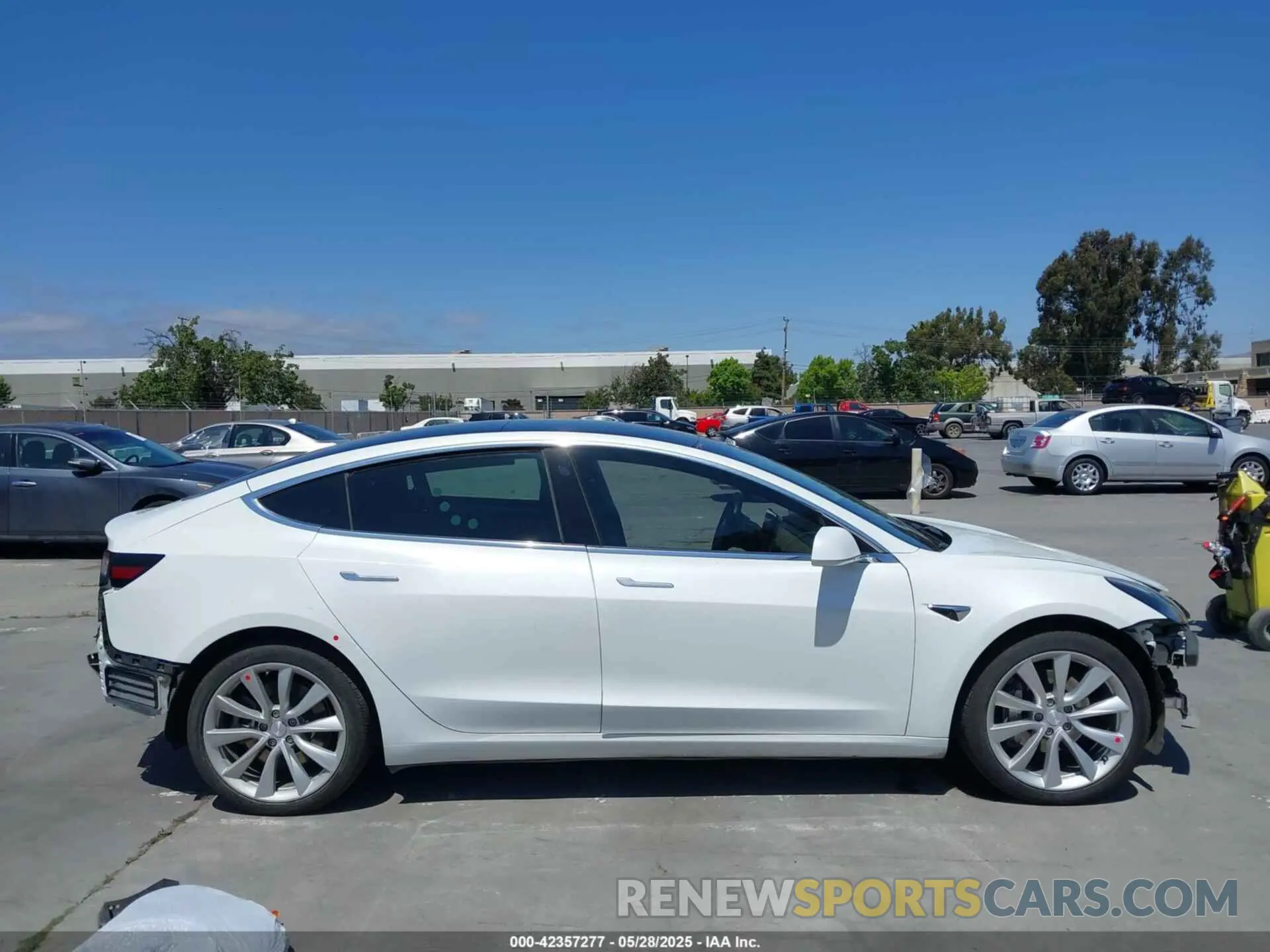 13 Photograph of a damaged car 5YJ3E1EB7LF628030 TESLA MODEL 3 2020