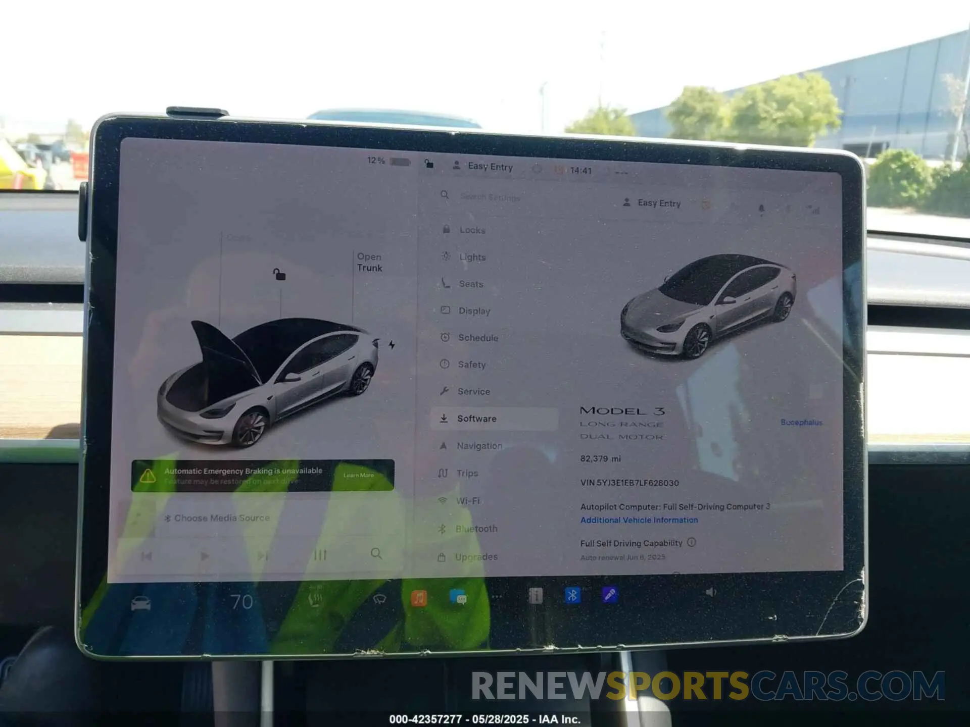 18 Photograph of a damaged car 5YJ3E1EB7LF628030 TESLA MODEL 3 2020