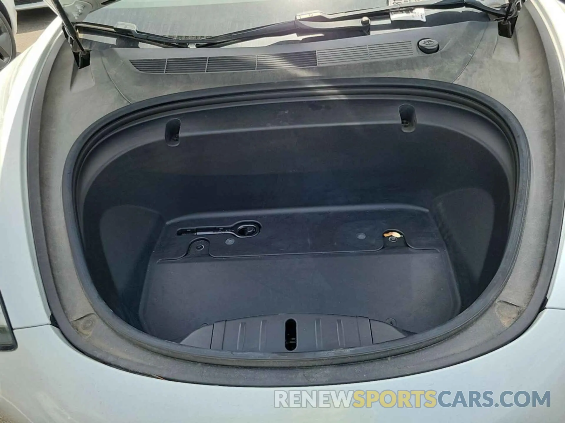 25 Photograph of a damaged car 5YJ3E1EB7LF637021 TESLA MODEL 3 2020