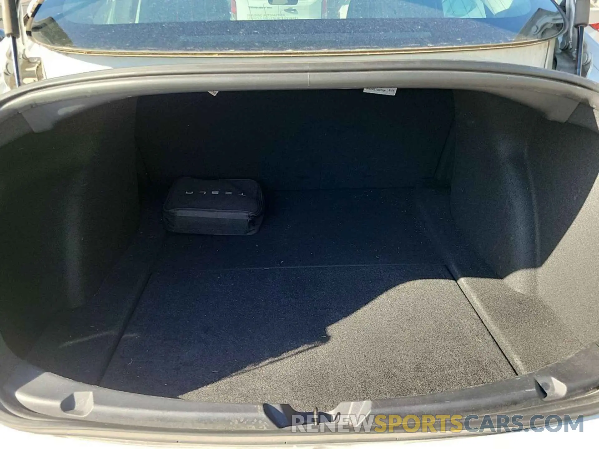 11 Photograph of a damaged car 5YJ3E1EB7LF637357 TESLA MODEL 3 2020