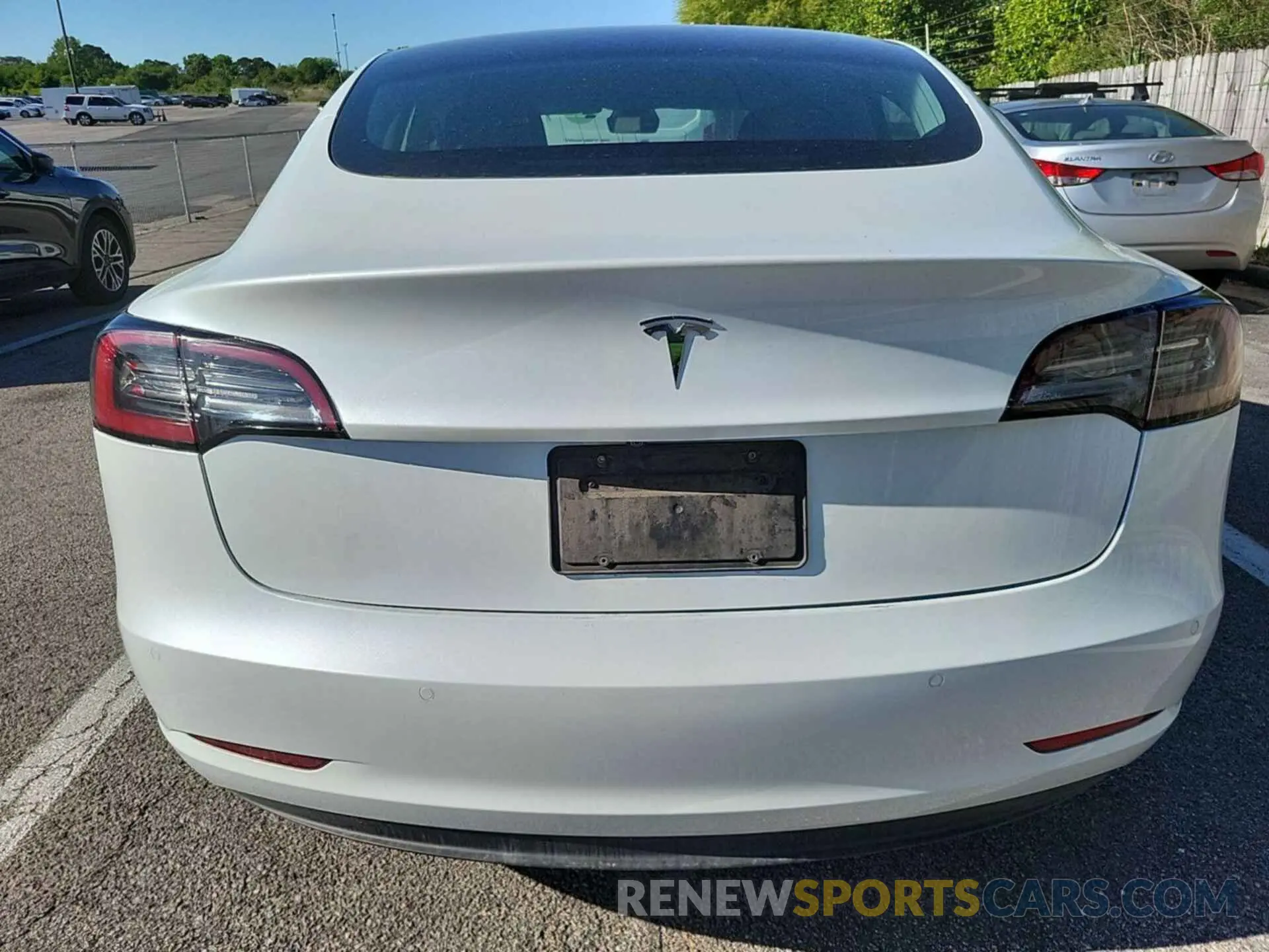 17 Photograph of a damaged car 5YJ3E1EB7LF637357 TESLA MODEL 3 2020