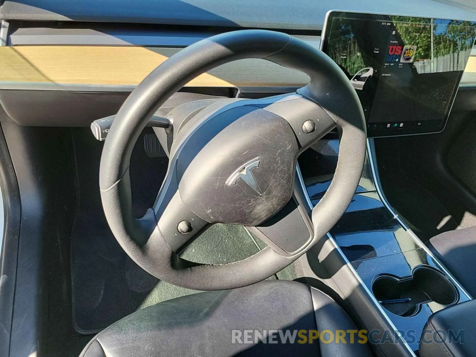 20 Photograph of a damaged car 5YJ3E1EB7LF637357 TESLA MODEL 3 2020