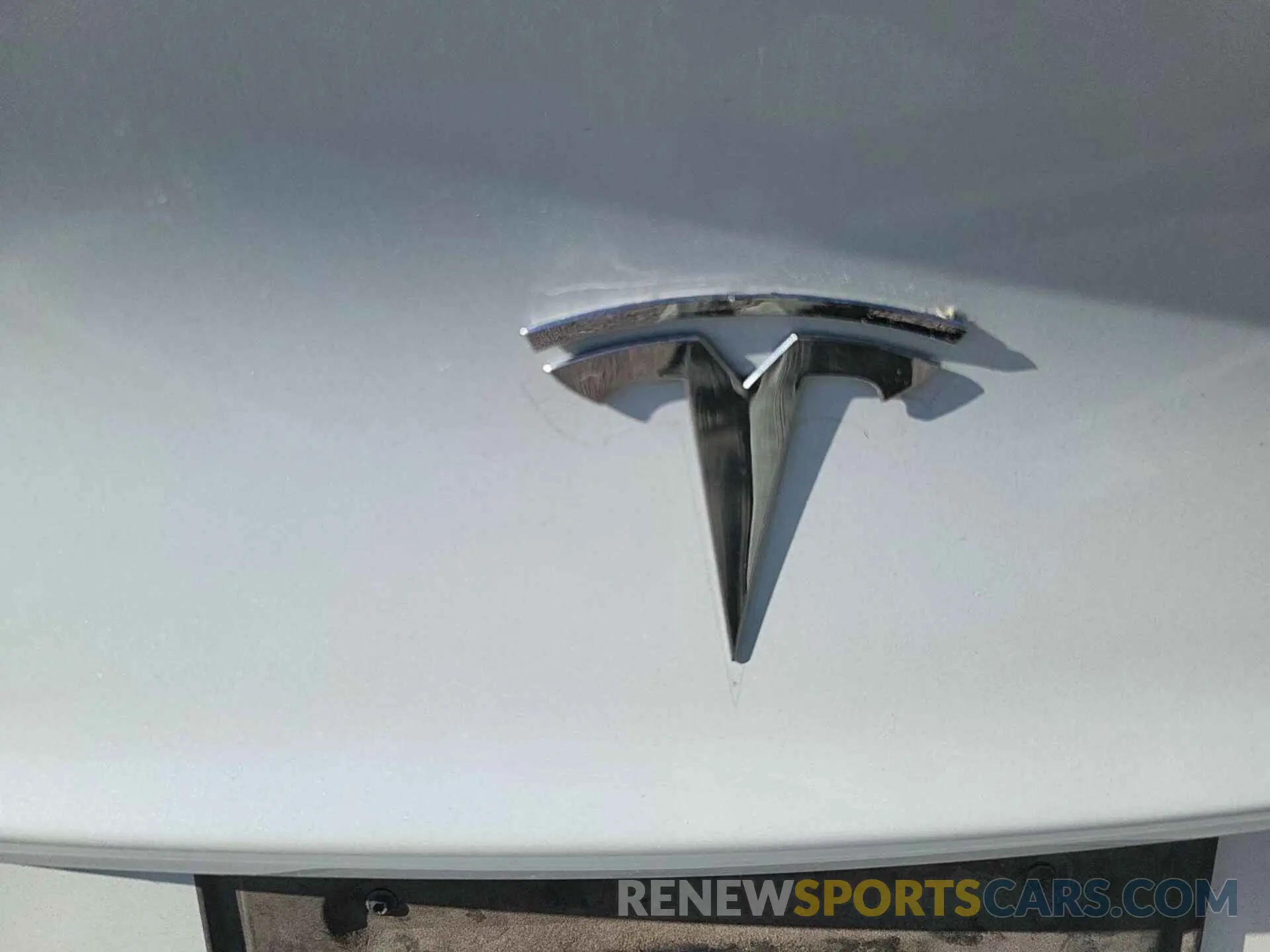 4 Photograph of a damaged car 5YJ3E1EB7LF637357 TESLA MODEL 3 2020