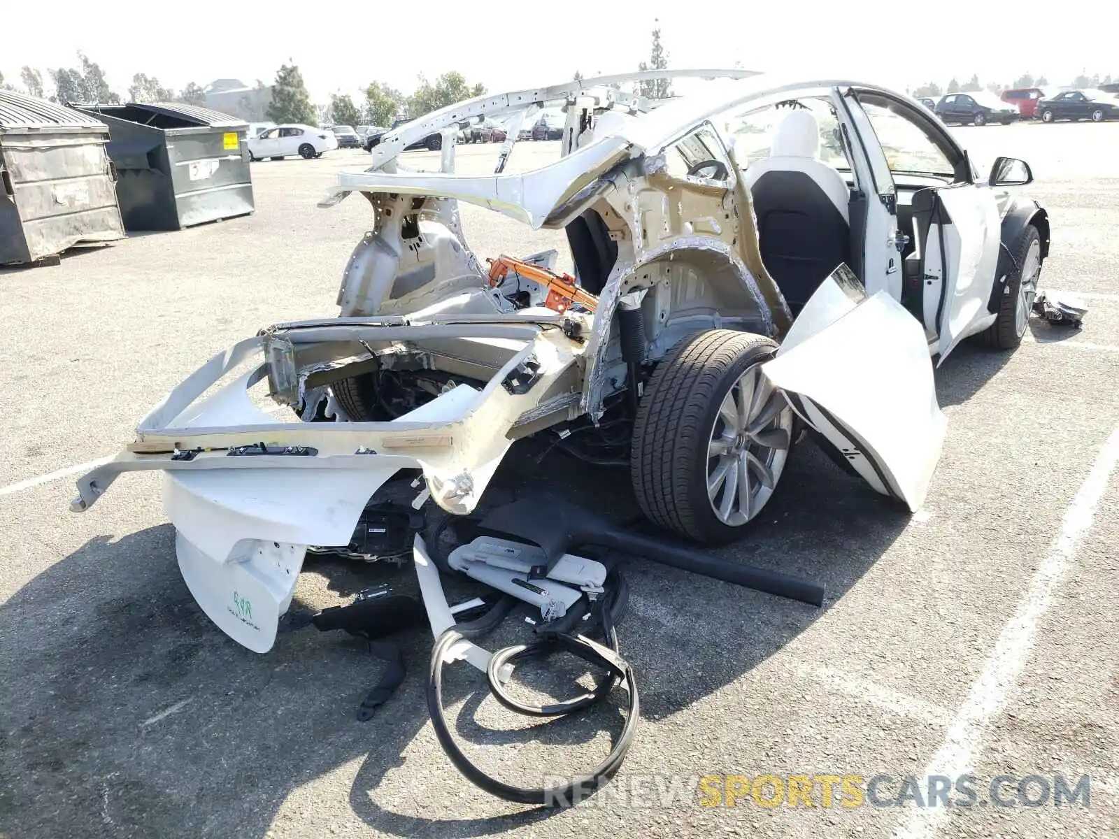 4 Photograph of a damaged car 5YJ3E1EB7LF640369 TESLA MODEL 3 2020