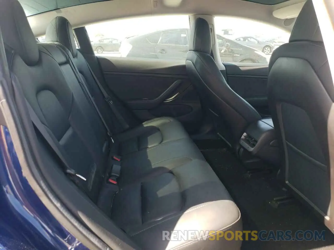 11 Photograph of a damaged car 5YJ3E1EB7LF647614 TESLA MODEL 3 2020