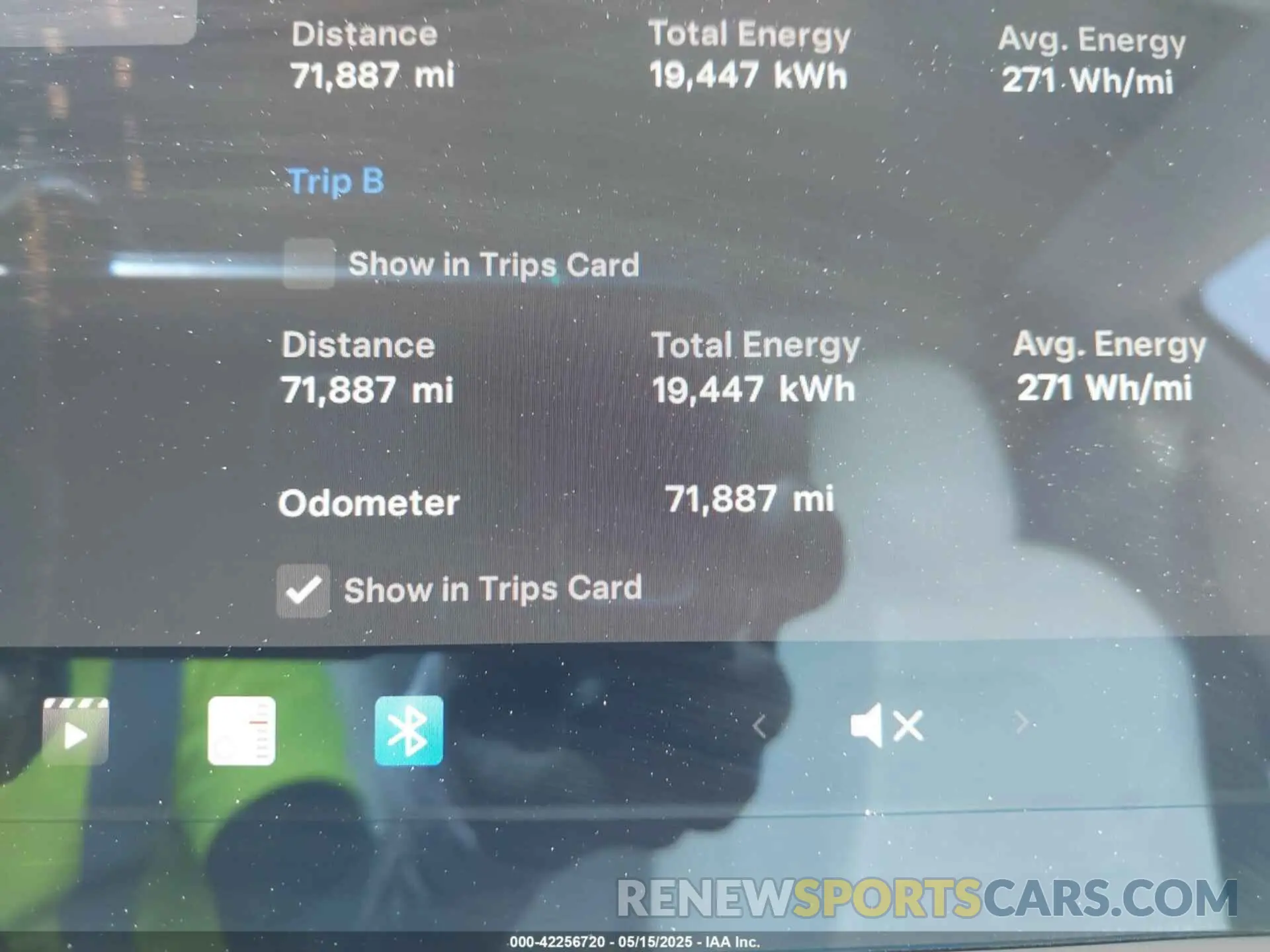 16 Photograph of a damaged car 5YJ3E1EB7LF651498 TESLA MODEL 3 2020