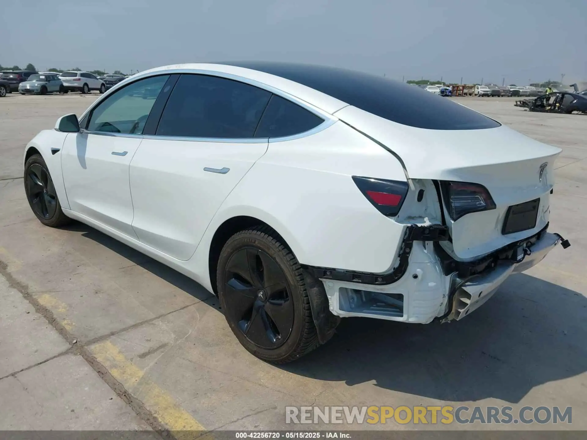 3 Photograph of a damaged car 5YJ3E1EB7LF651498 TESLA MODEL 3 2020