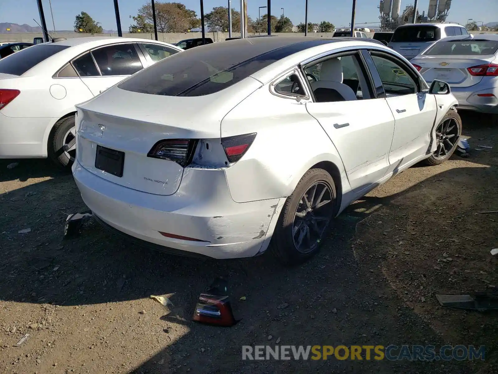 4 Photograph of a damaged car 5YJ3E1EB7LF651565 TESLA MODEL 3 2020