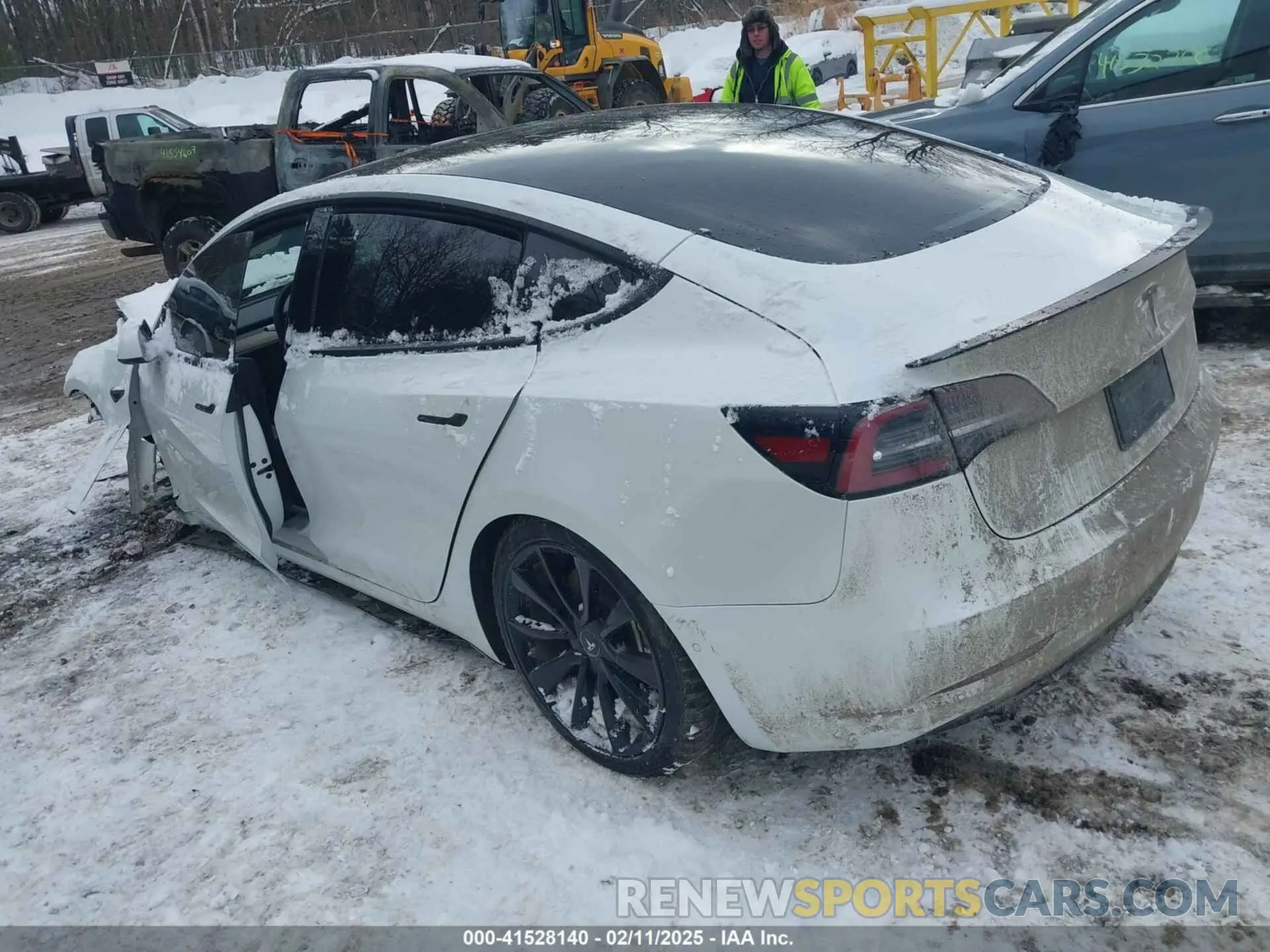 3 Photograph of a damaged car 5YJ3E1EB7LF741850 TESLA MODEL 3 2020