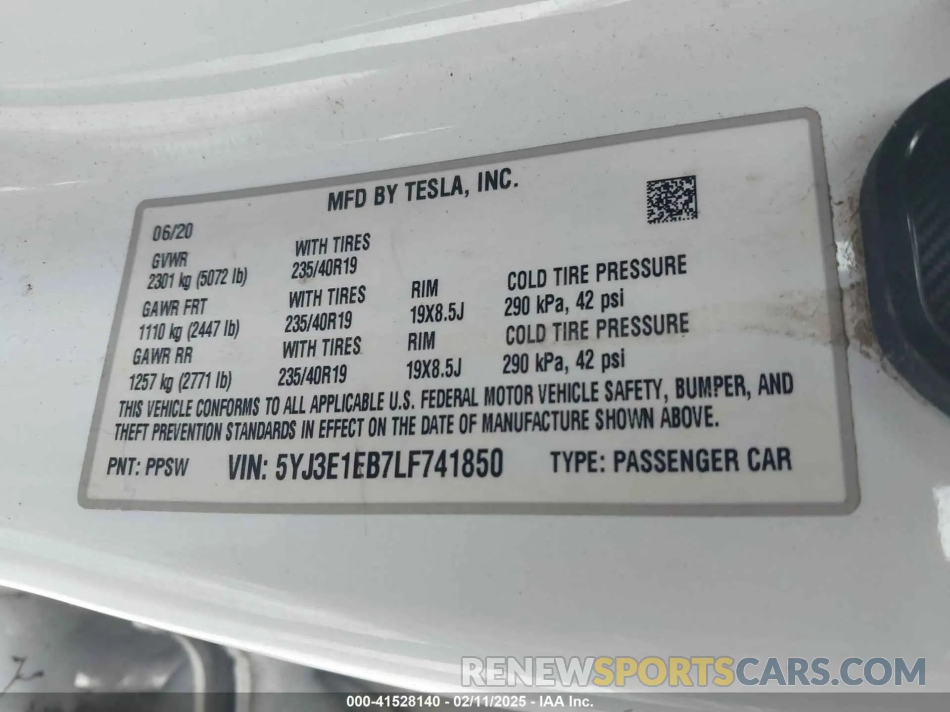 9 Photograph of a damaged car 5YJ3E1EB7LF741850 TESLA MODEL 3 2020