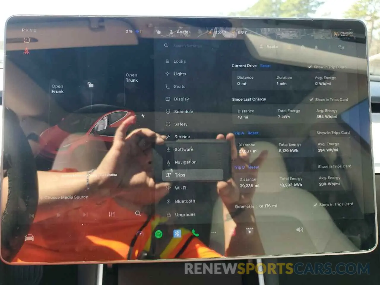 9 Photograph of a damaged car 5YJ3E1EB7LF742156 TESLA MODEL 3 2020