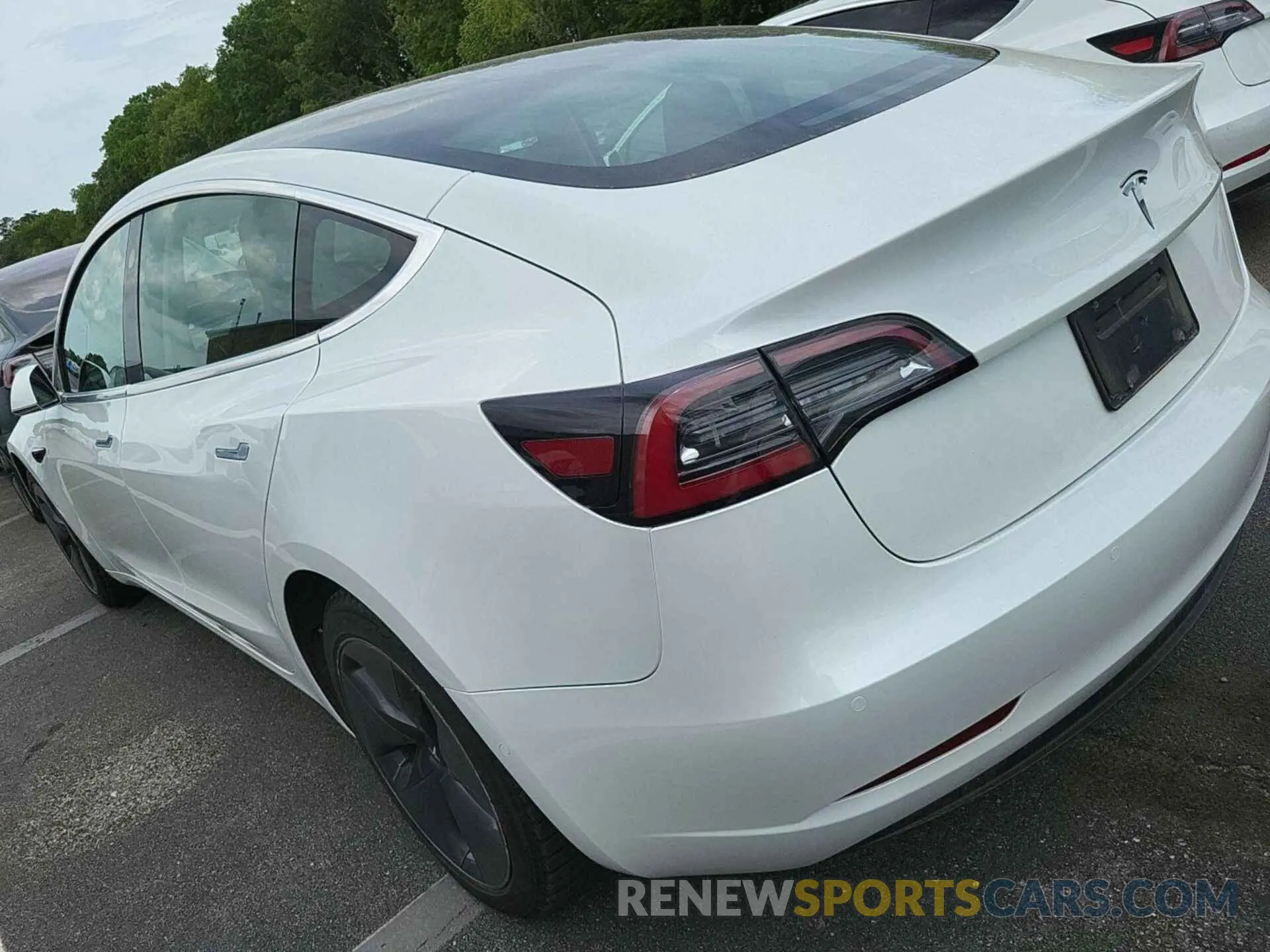 16 Photograph of a damaged car 5YJ3E1EB7LF795231 TESLA MODEL 3 2020
