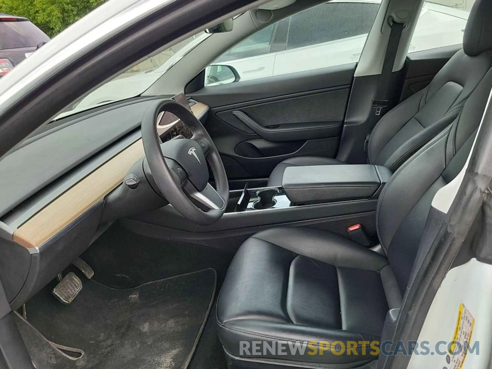 2 Photograph of a damaged car 5YJ3E1EB7LF795231 TESLA MODEL 3 2020
