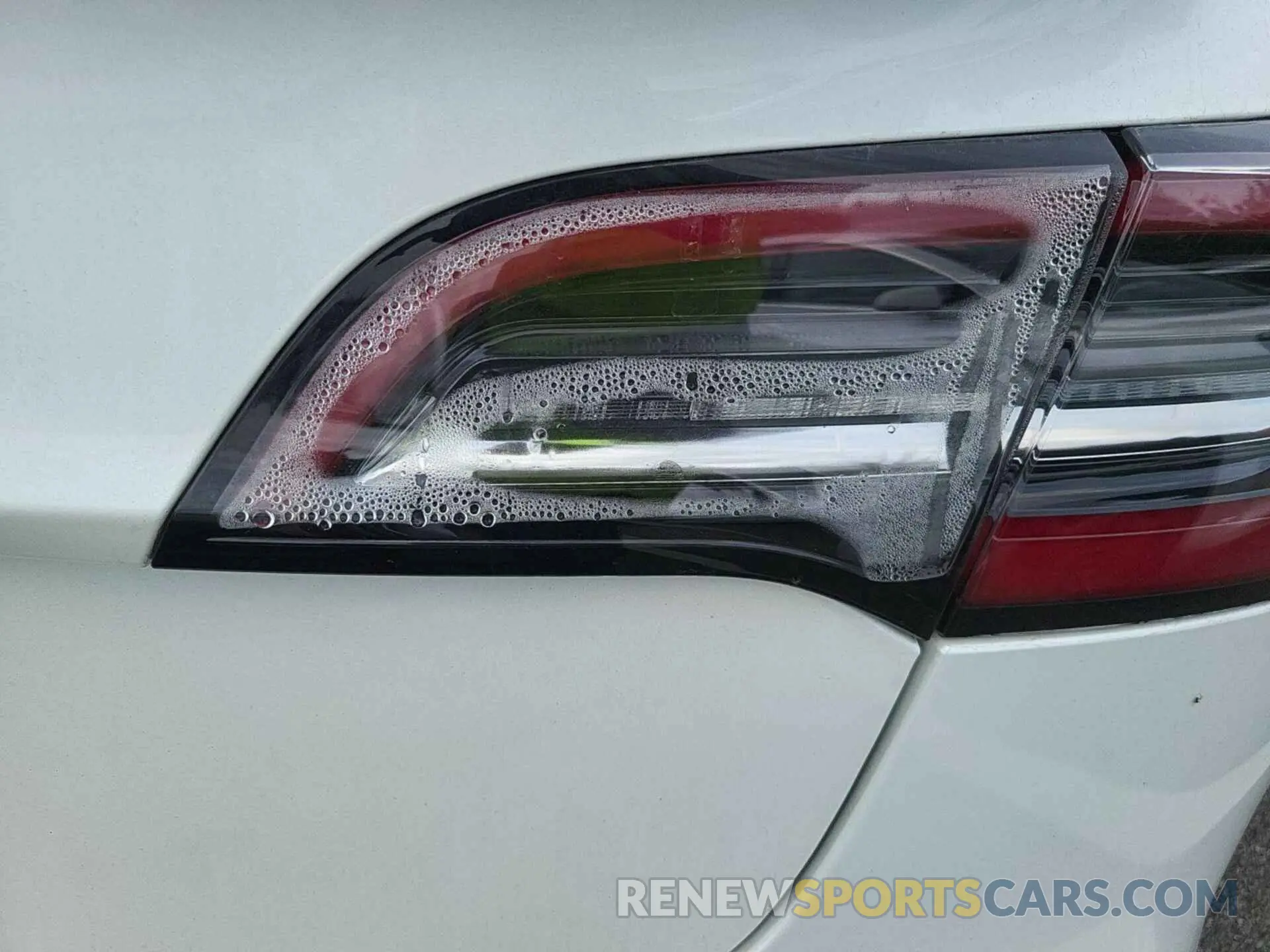 20 Photograph of a damaged car 5YJ3E1EB7LF795231 TESLA MODEL 3 2020