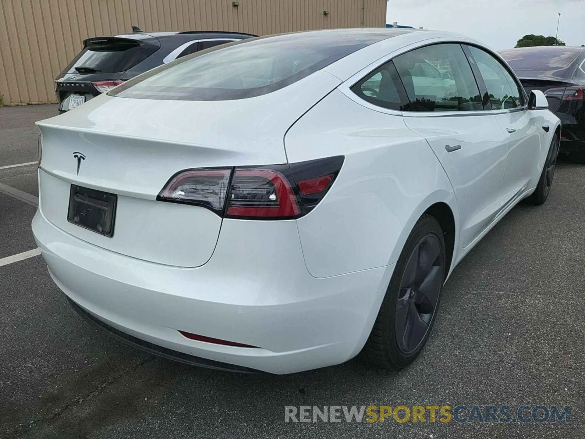 9 Photograph of a damaged car 5YJ3E1EB7LF795231 TESLA MODEL 3 2020